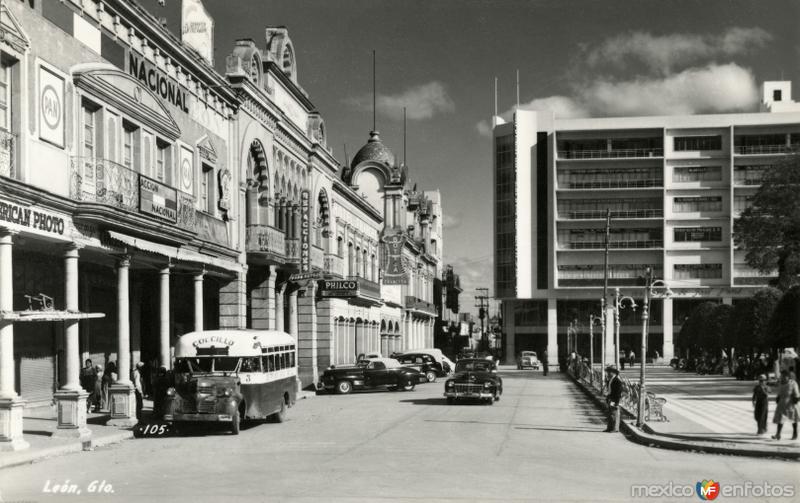 Fotos de León, Guanajuato: Comercios y plaza en León