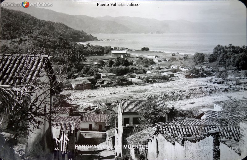 Fotos de Puerto Vallarta, Jalisco: Panorama de La Playa de los muertos.