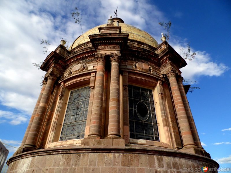 Fotos de Celaya, Guanajuato: Cupula del templo de El Carmen.