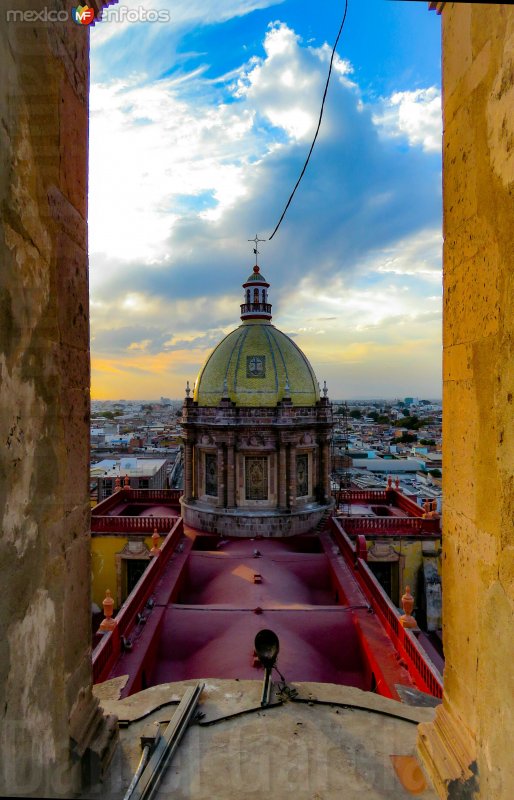 Fotos de Celaya, Guanajuato: Cupula del templo de El Carmen.