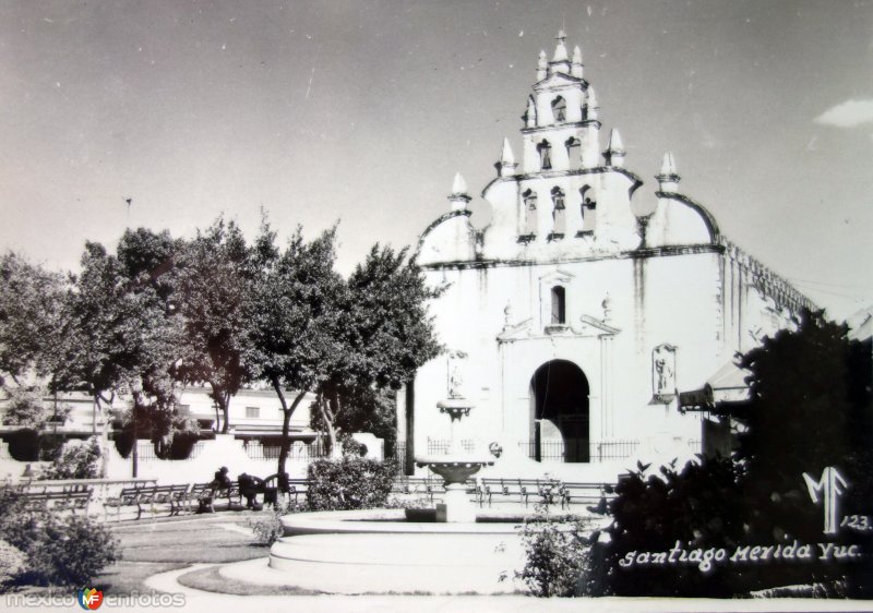 Fotos de Mérida, Yucatán: Iglesia de Santiago. ( Circulada el 30 de Octubre de 1951 ).