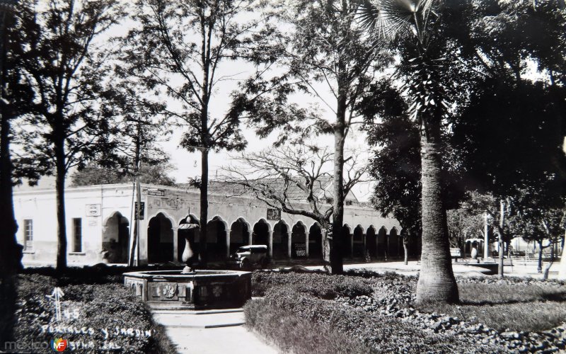 Fotos de Sayula, Jalisco: Portales y Jardin.