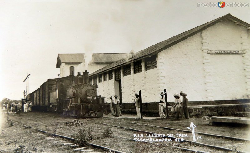 Fotos de Cosamaloapan, Veracruz: A la llegada del tren.