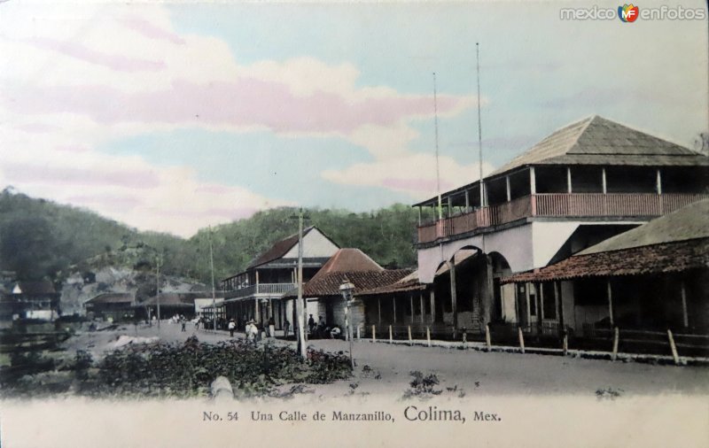 Fotos de Manzanillo, Colima: Una calle.