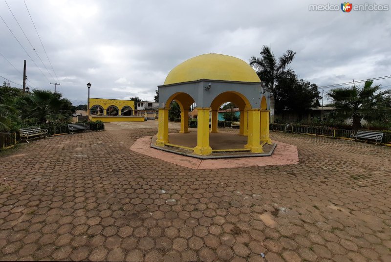 Fotos de Corral Nuevo, Veracruz: Parque Guillermo Cházaro Lagos