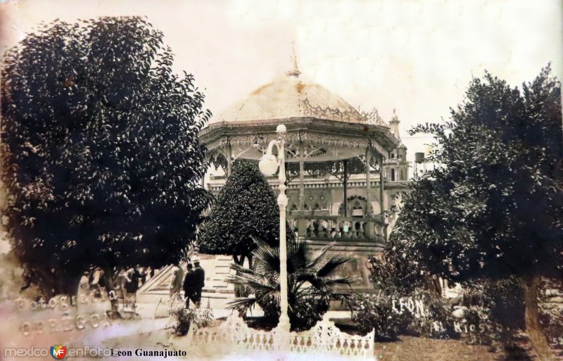 Fotos de León, Guanajuato: Kiosko del jardin.