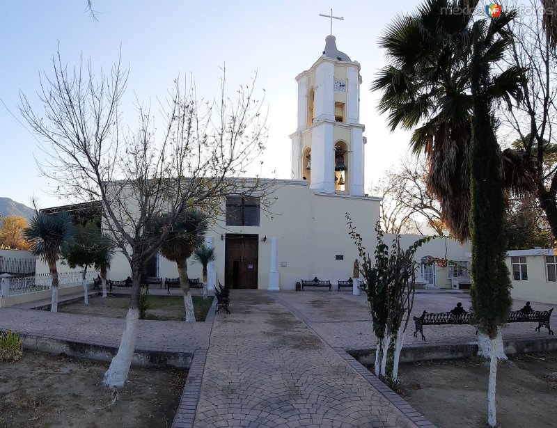 Fotos de Candela, Coahuila: Parroquia de San Carlos Borromeo