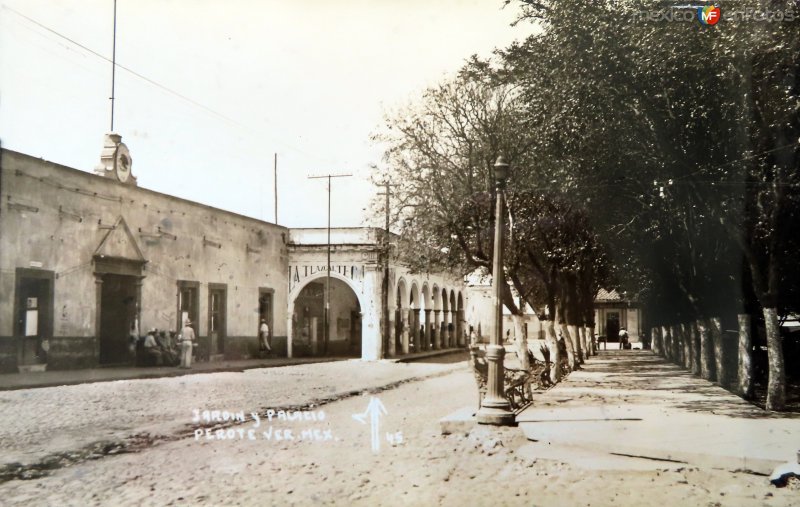 Fotos de Perote, Veracruz: Jardin y Palacio.