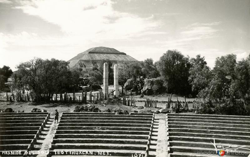 Fotos de Teotihuacán, México: Teatro y Pirámide del Sol