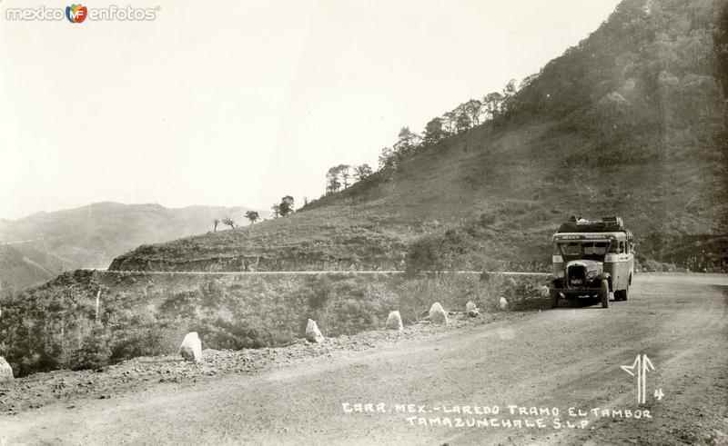 Fotos de Tamazunchale, San Luis Potosí: Autobús México - Pachuca, en la carretera México - Laredo, tramo El Tambor