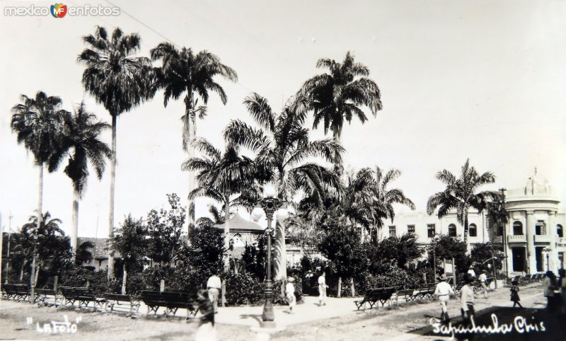 Fotos de Tapachula, Chiapas: La Plaza de Armas. ( Circulada el 23 de Octubre de 1936 ).