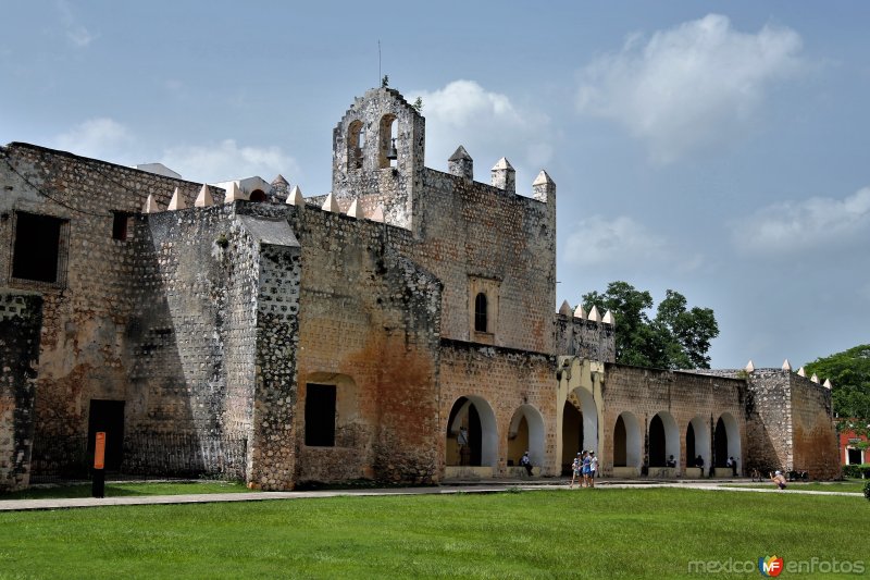 Fotos de Valladolid, Yucatán: Convento de San Bernardino de Siena