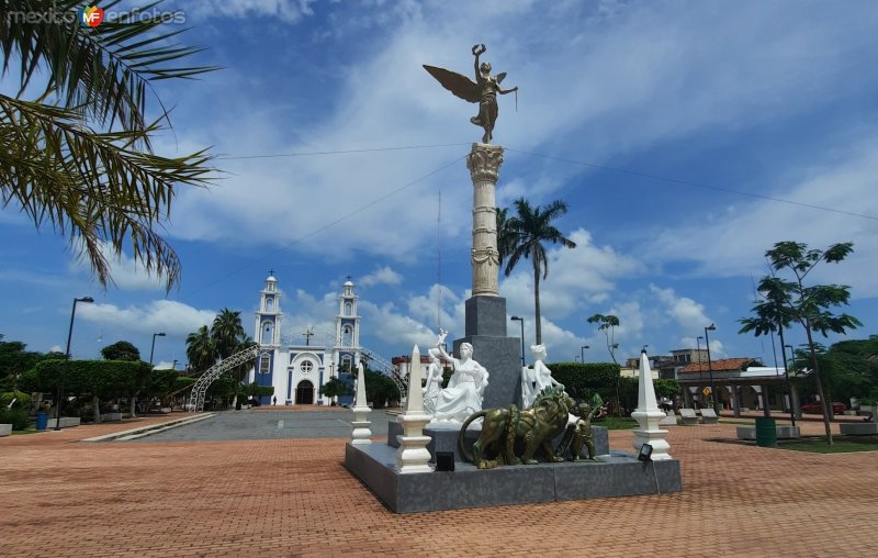 Fotos de Comalcalco, Tabasco: Parque Benito Juárez