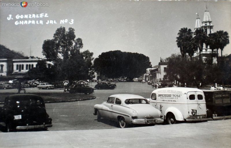 Fotos de Chapala, Jalisco: Escena callejera. ( Circulada el 28 de Mayo de 1955 ).