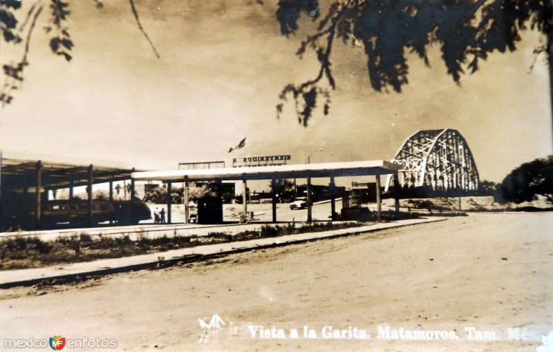 Fotos de Matamoros, Tamaulipas: Vista a la garita. ( Circulada el 9 de Julio de 1956 ).