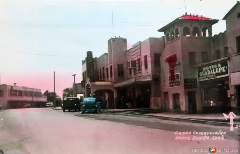 Fotos de Nueva Rosita, Coahuila: Casas comerciales ( Circulada el 20 de Diciembre de 1948 ).