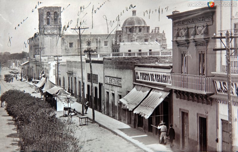 Fotos de Salamanca, Guanajuato: Escena callejera. ( Circulada el 19 de Diciembre de 1912 ).