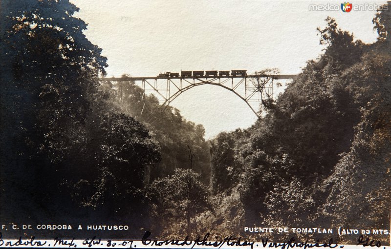 Fotos de Tomatlán, Veracruz: El puente. ( Circulada el 30 de Agosto de 1907 ).