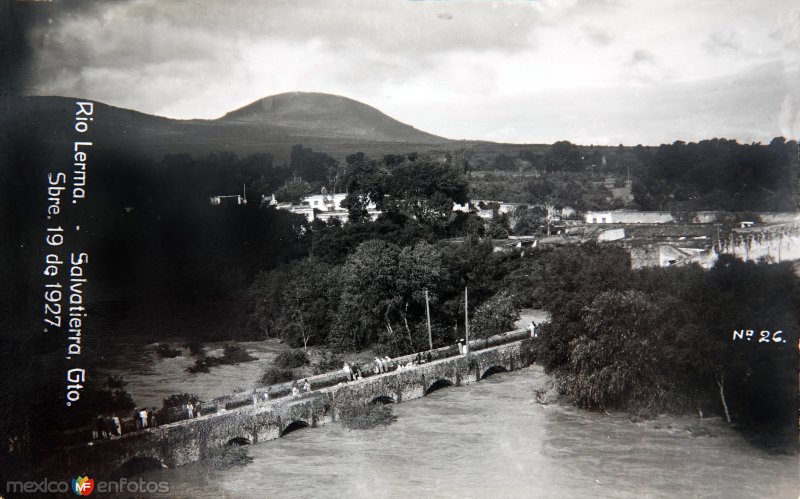 Fotos de Abasolo, Guanajuato: Rio Lerma ( Fechada el 19 de Septiembre de 1927 ).