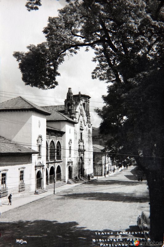 Fotos de Pátzcuaro, Michoacán: Teatro Calzontzin y biblioteca publica.