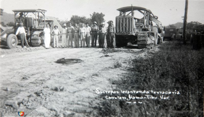 Fotos de Alamo, Veracruz: Levantando escrepas terraceria de la carretera Alamo-Tihuatlan Veracruz.