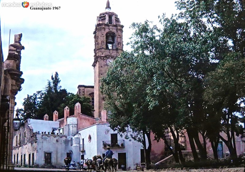 Fotos de Guanajuato, Guanajuato: Escena callejera un arriero 1967.