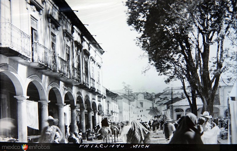 Fotos de Pátzcuaro, Michoacán: Escena callejera.