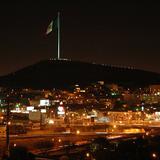 Vista nocturna del mirador del Obispado