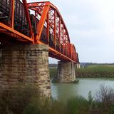 Puente ferroviario internacional