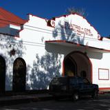 Teatro y cine Manuel Márquez de León