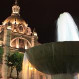 Catedral y fuente