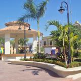 KIOSCO Y PLAZA