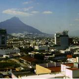 Zona centro de la Ciudad de Monterrey desde el Hotel Crown Plaza. Estado de Nuevo León
