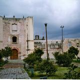 Fachada del ex-convento de San Francisco, siglo XVI. Tepeyanco, Tlaxcala