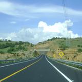 La autopista Siglo XXI. Atzitzihuacán, Puebla. Junio/2011