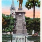 Monumento a Benio Juárez, Plaza de Armas y torre de la Catedral