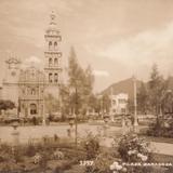 Plaza de Zaragoza y Catedral de Monterrey