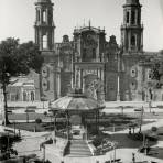 Catedral y Kiosko