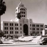 Palacio Federal y Monumento a Escobedo