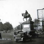 Paseo de la Reforma y estatua de carlos IV