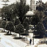 Kiosko y Jardin