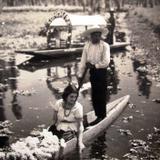 Pareja en Los Canales de Xochimilco