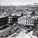 Panorama a la izquierda la Plaza de Sto Domingo