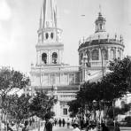 Catedral de Guadalajara y Plaza de Armas (Bain News Service, c. 1915)