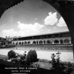 Piscina del hotel Victoria