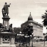 Monumento a Colón y Hotel Imperial