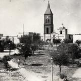 Plaza principal y Parroquia