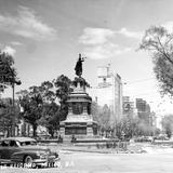 Paseo de la Reforma y Monumento a Cuauhtémoc