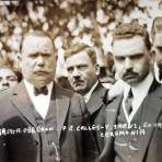 Alvaro Obregon y Plutarco Elias Calles en una ceremonia Circa 1923