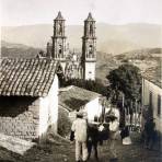 Escena Callejera por el Fotografo Hugo Brehme